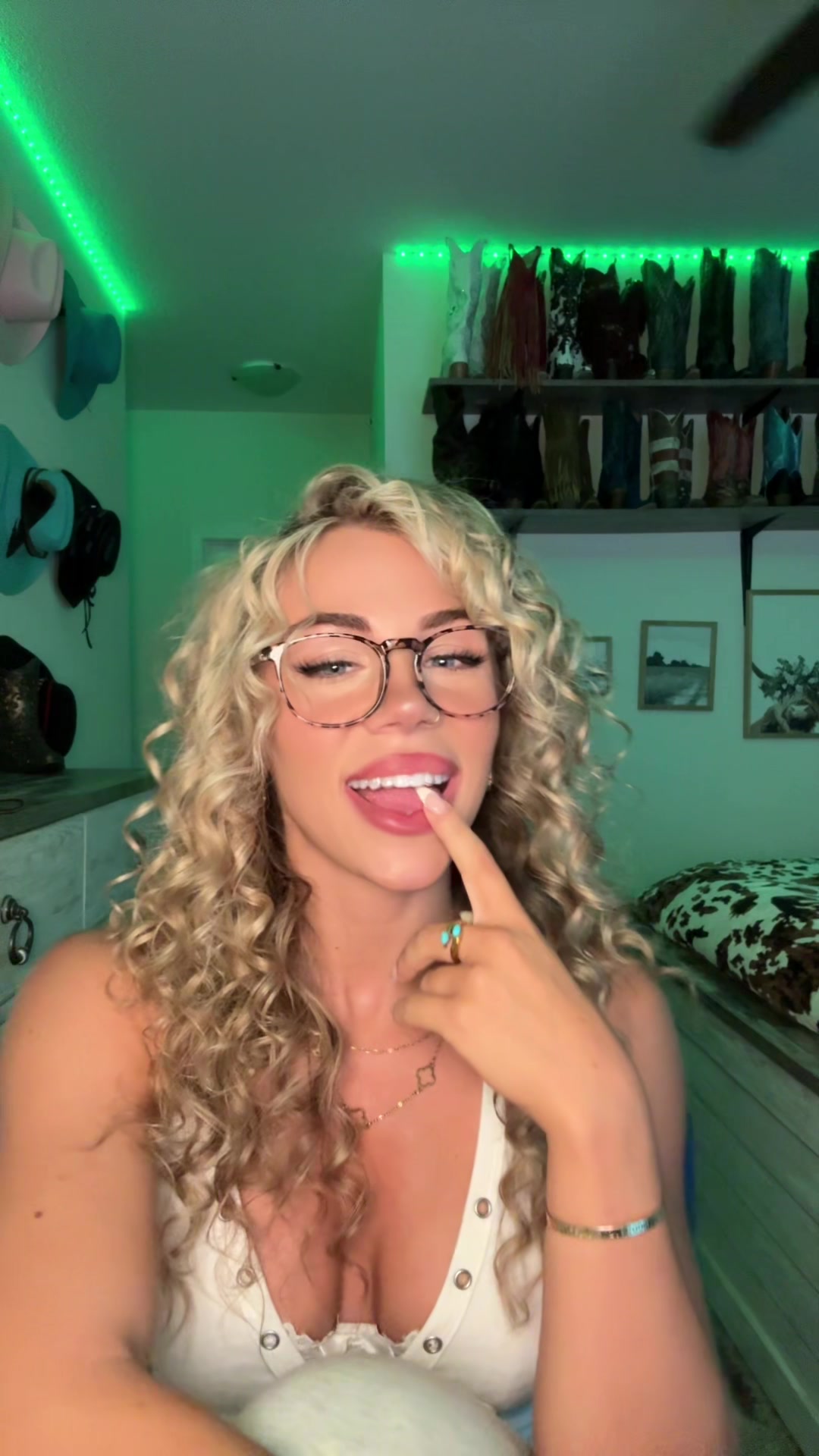@Bella Rovirosa