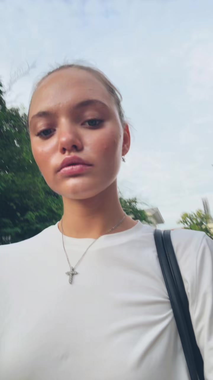 @Sofia