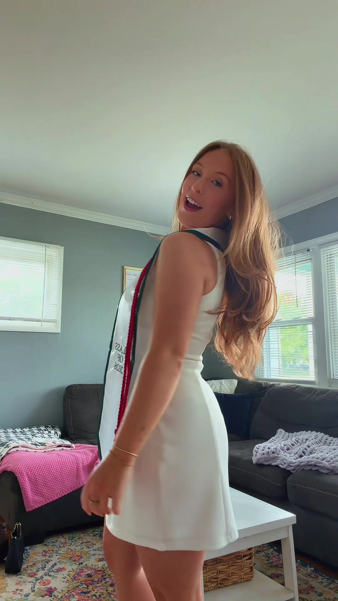 @jenna 👩🏻&zwj;🦰🫧⭐️💐🍸💋