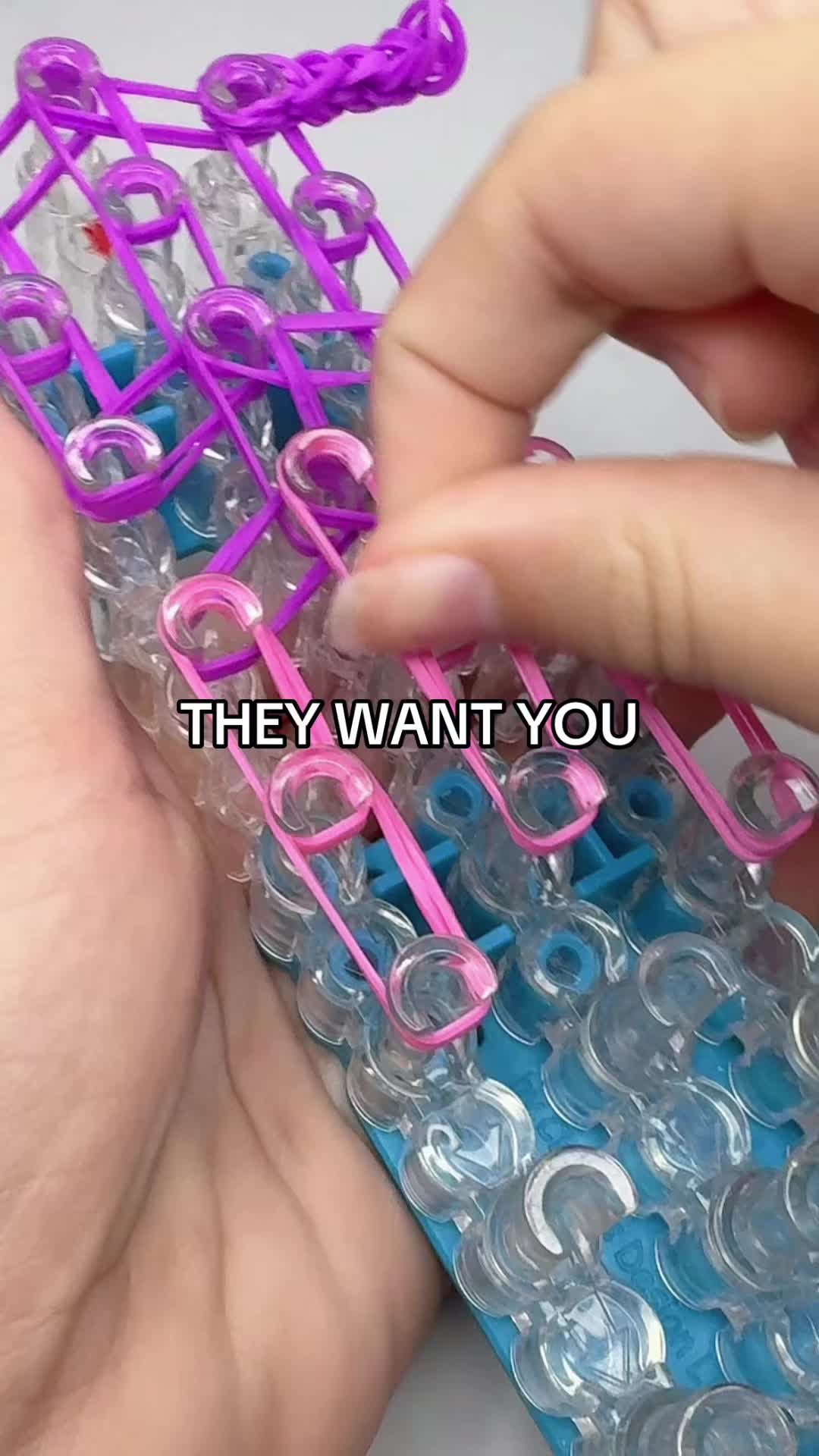 @Anyelis looms