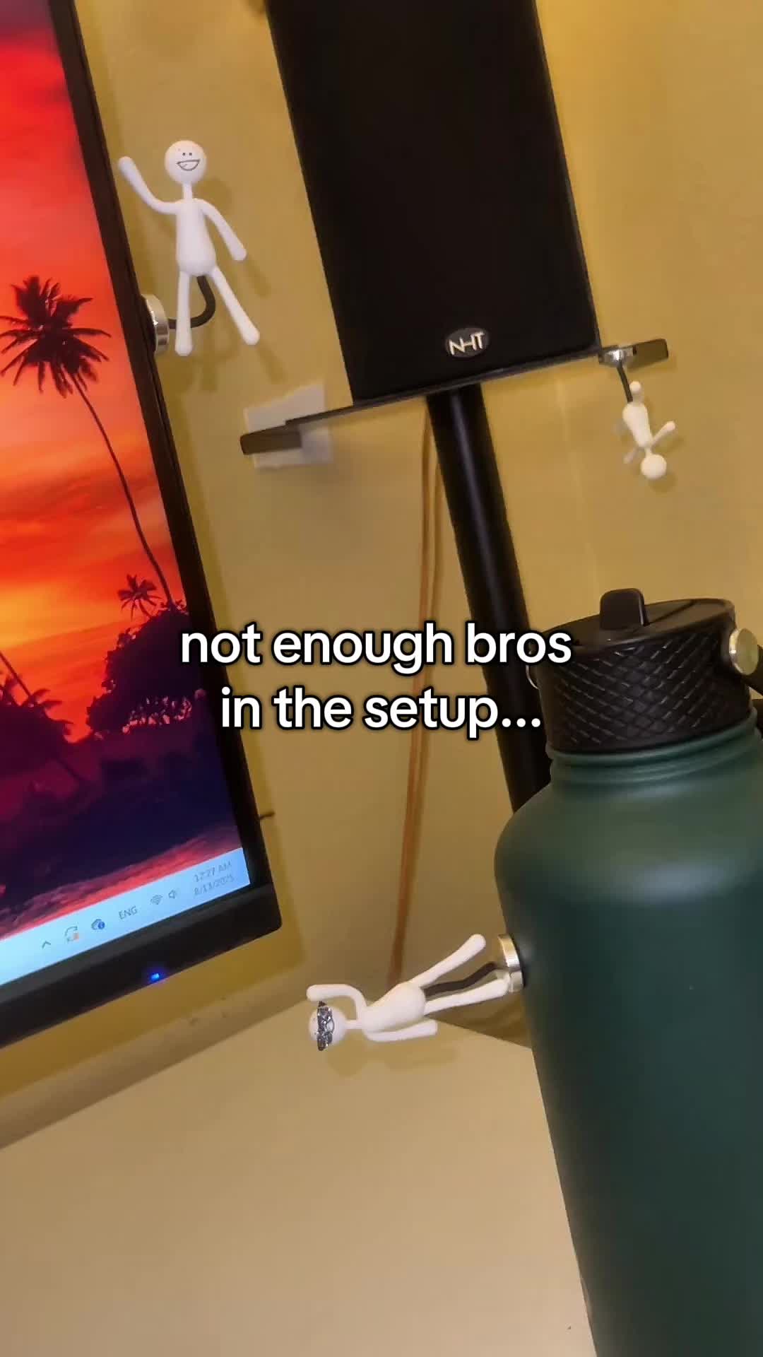 @strapbro 🦭
