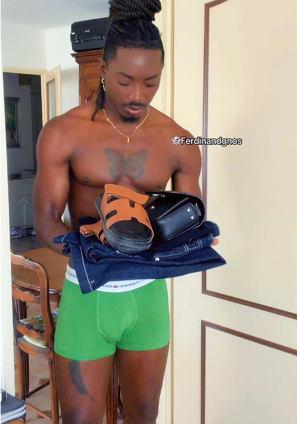 @Ferdinand_Manga🇨🇭🇨🇲