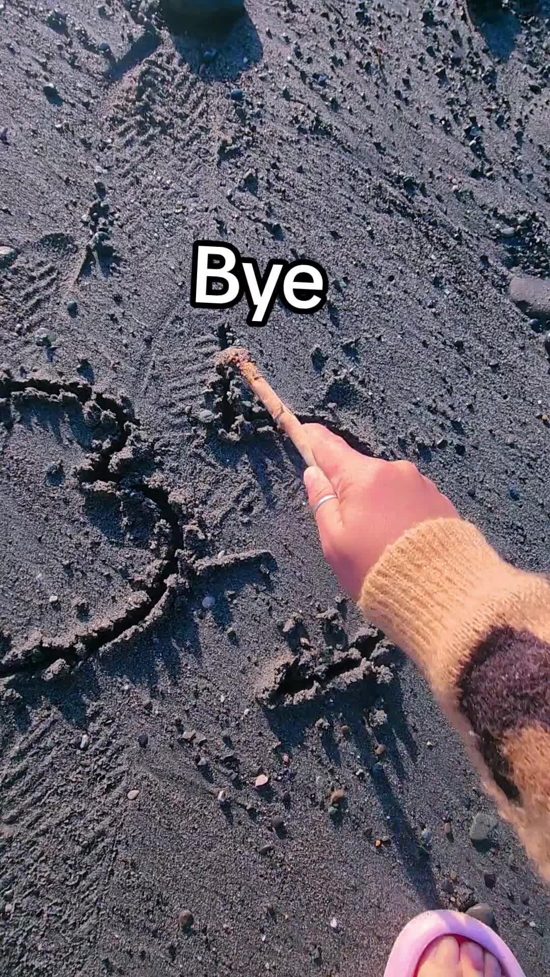 @R E B E