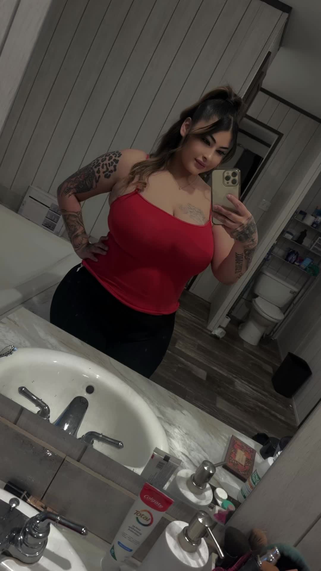 @bella432_20