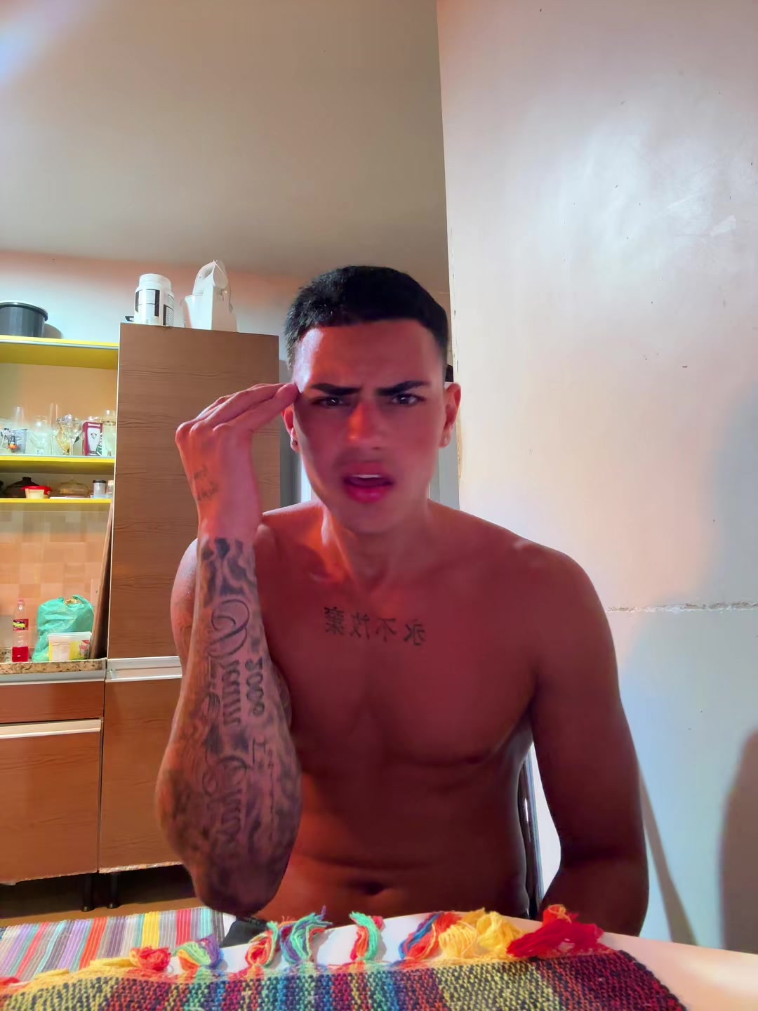 @Brando23
