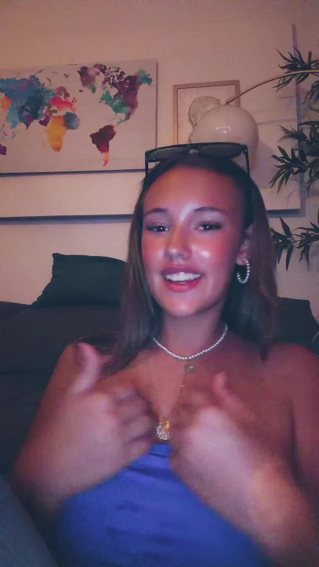 @𝓒𝓮𝓵𝓲𝓷𝓪🌊🌺🐬