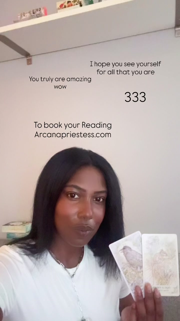 @Arcana Priestess Tarot Reader