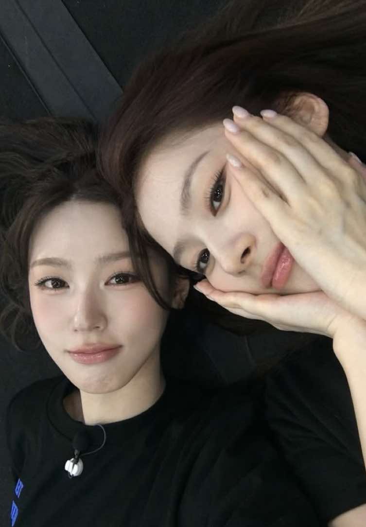 @mai*