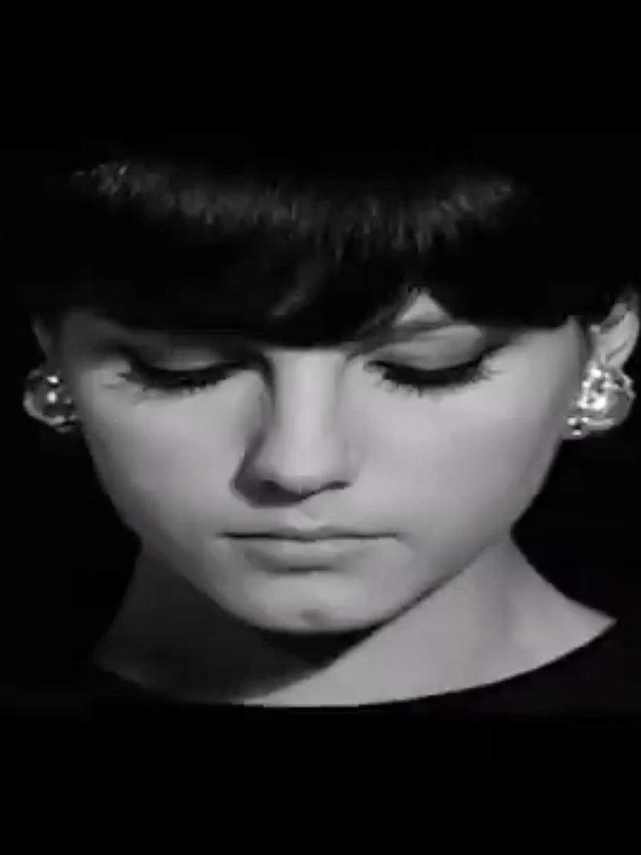 @.dદၶn♪📼ツ✿