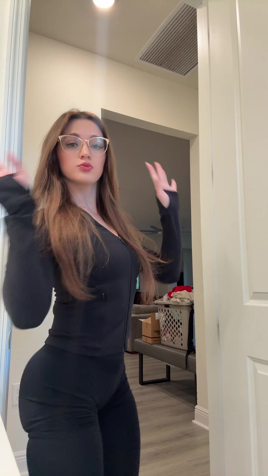 @zzoeyava