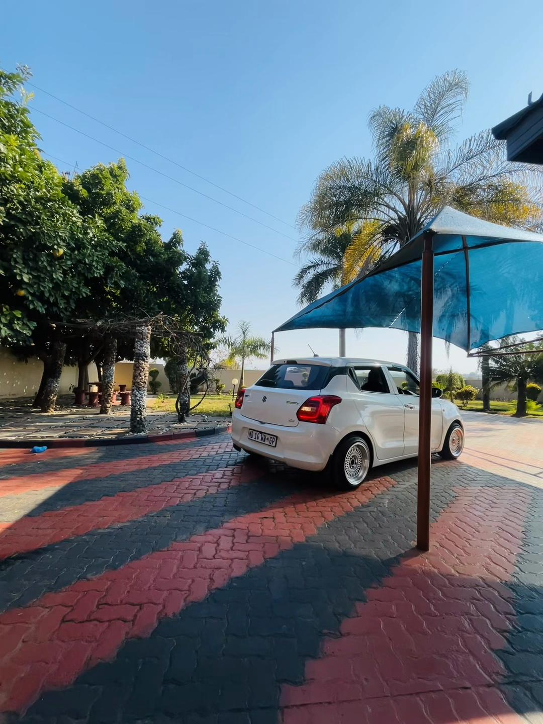 @Mukhawa phodzo_suzukiBmw