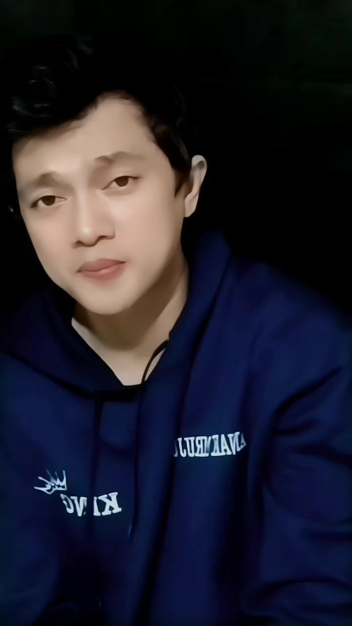 @𝕬𝖓𝖉𝖗𝖎_𝕸𝖗𝖚𝖏𝖚
