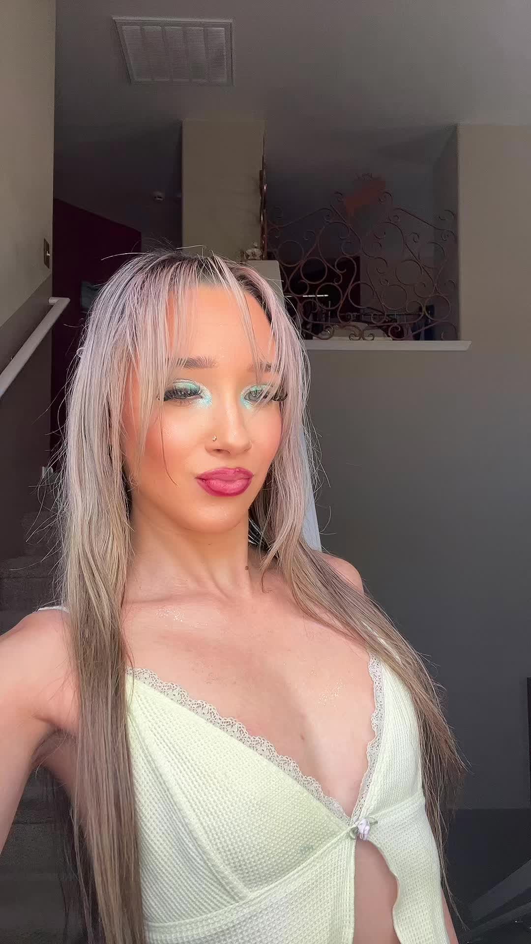 @Adriana