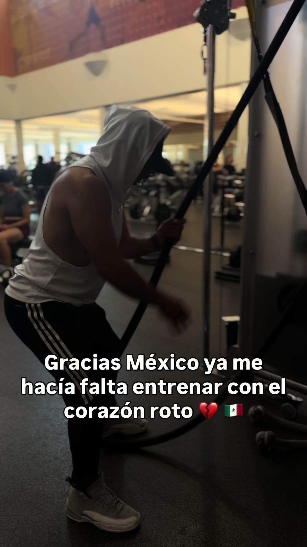 @Jonathan Paz795