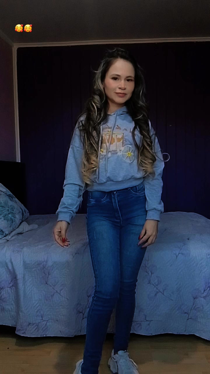 @FLAQUITA 777☺️