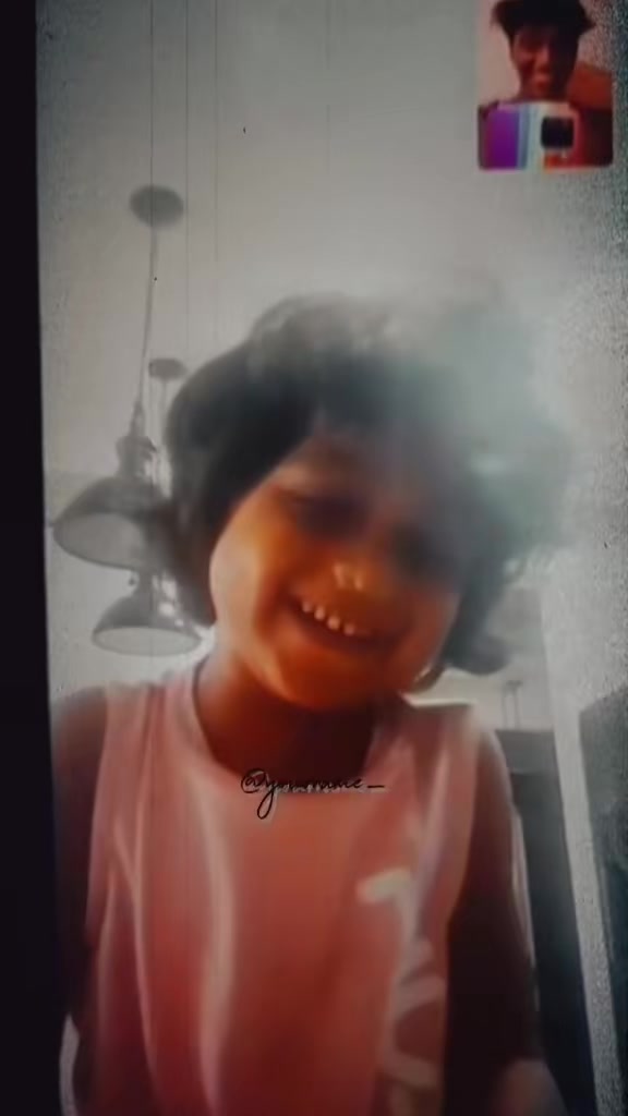 @ᗰᖇ. ᑕᕼOᑕO ᗷOY🍫