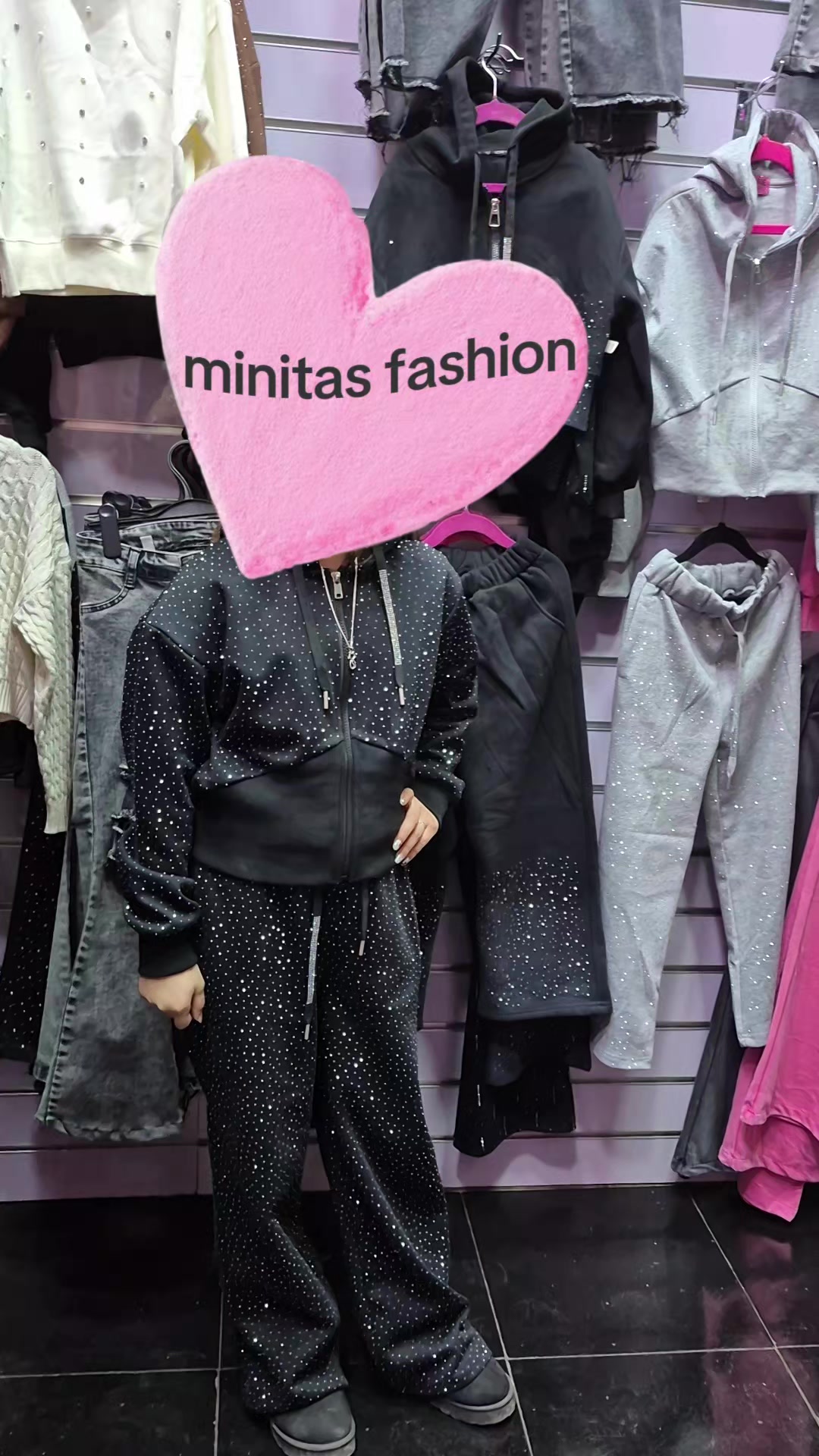 @minitas.fashion