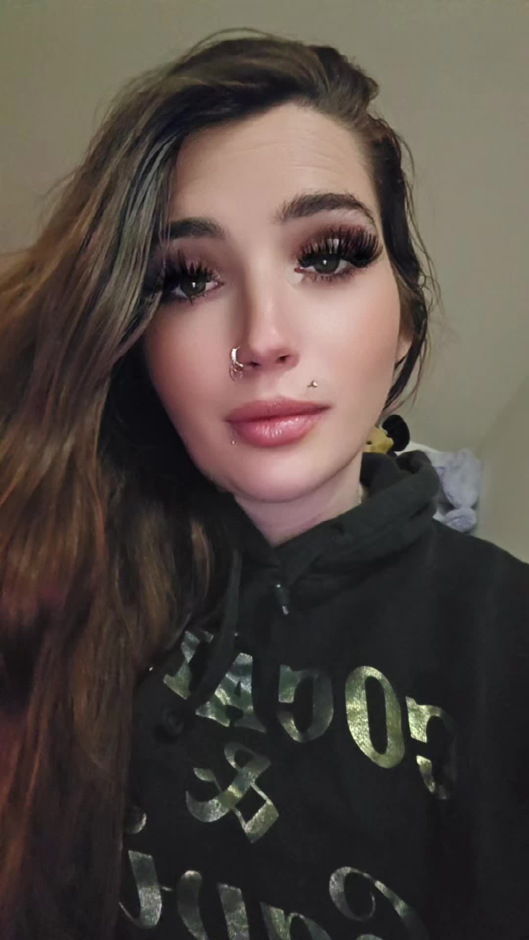 @SassySagittarius♐️💚🐺