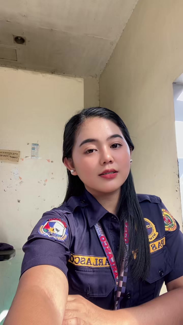 @khriz