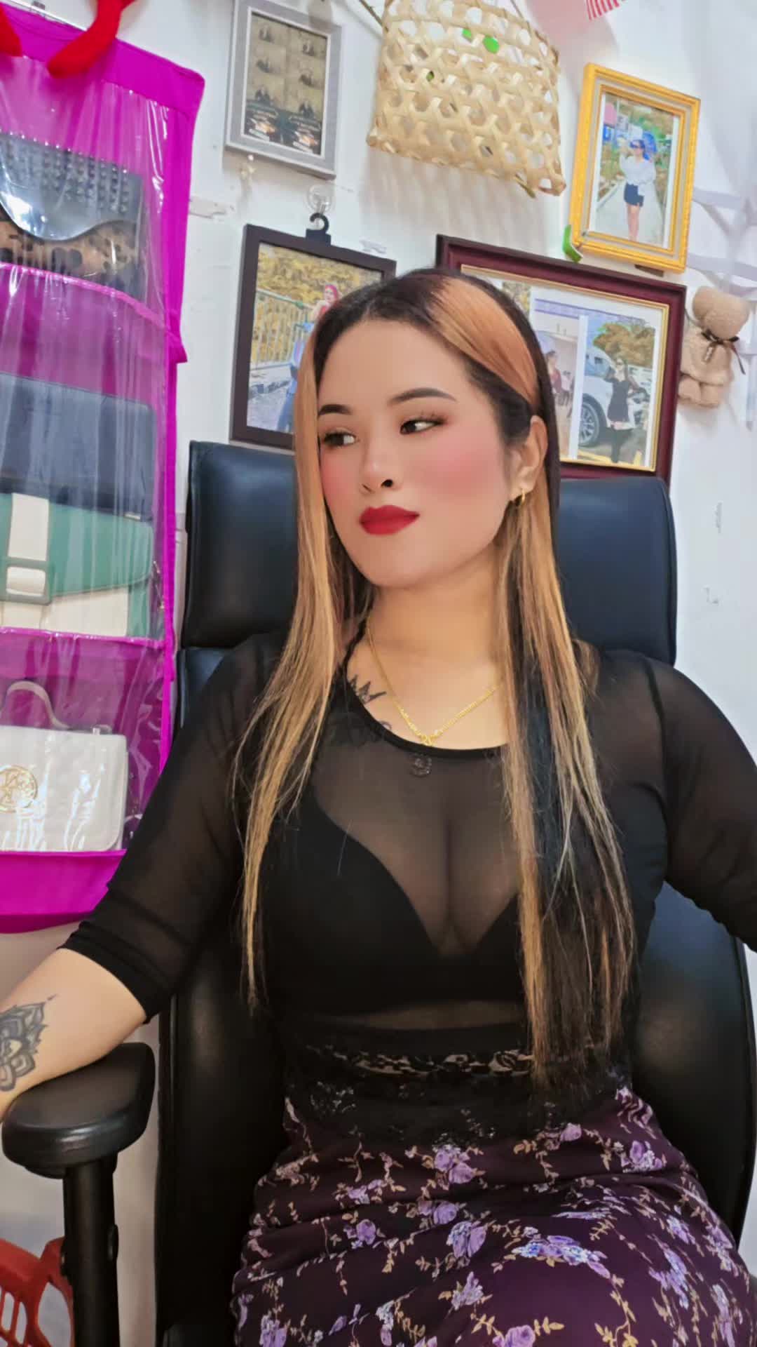 @👑🌸Blonsya रानी🌸👑