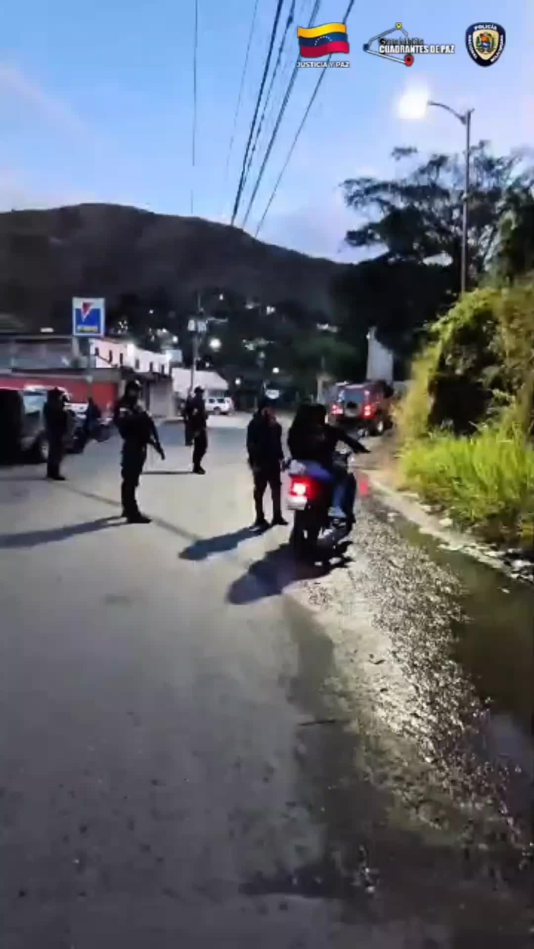 @Unidad Contra Bandas