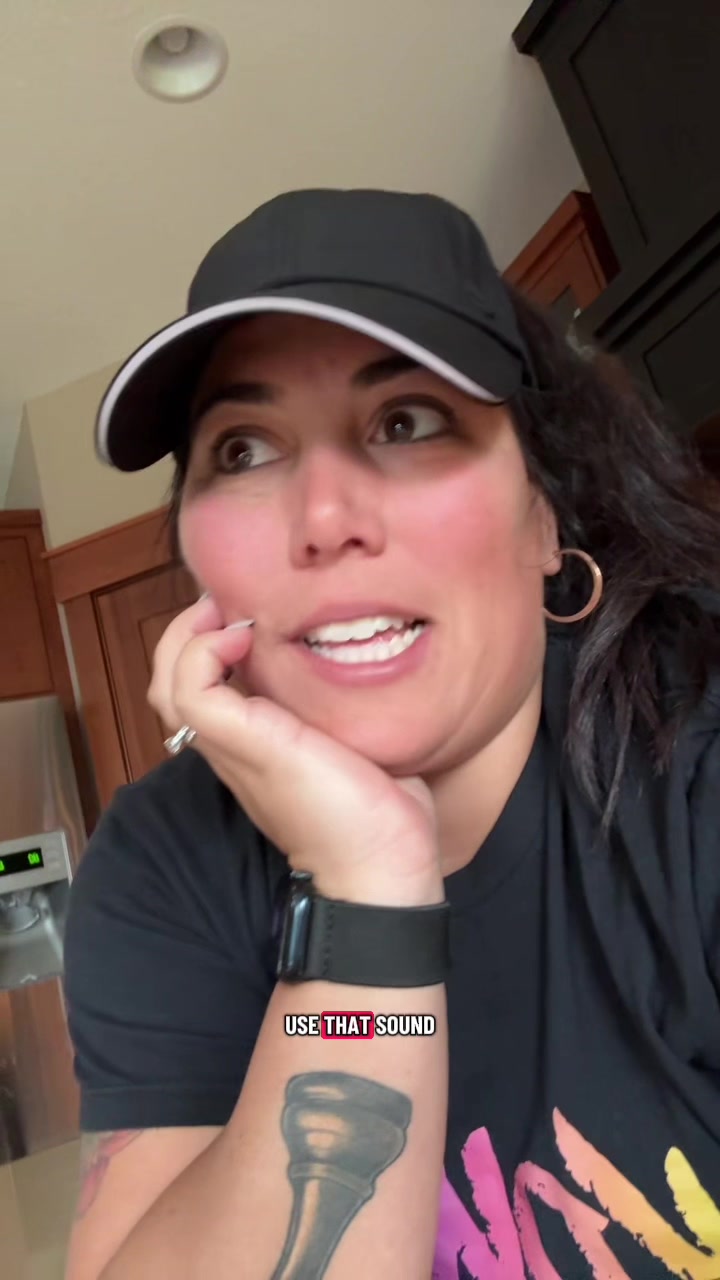 @Gabby Grahek | Romance Author