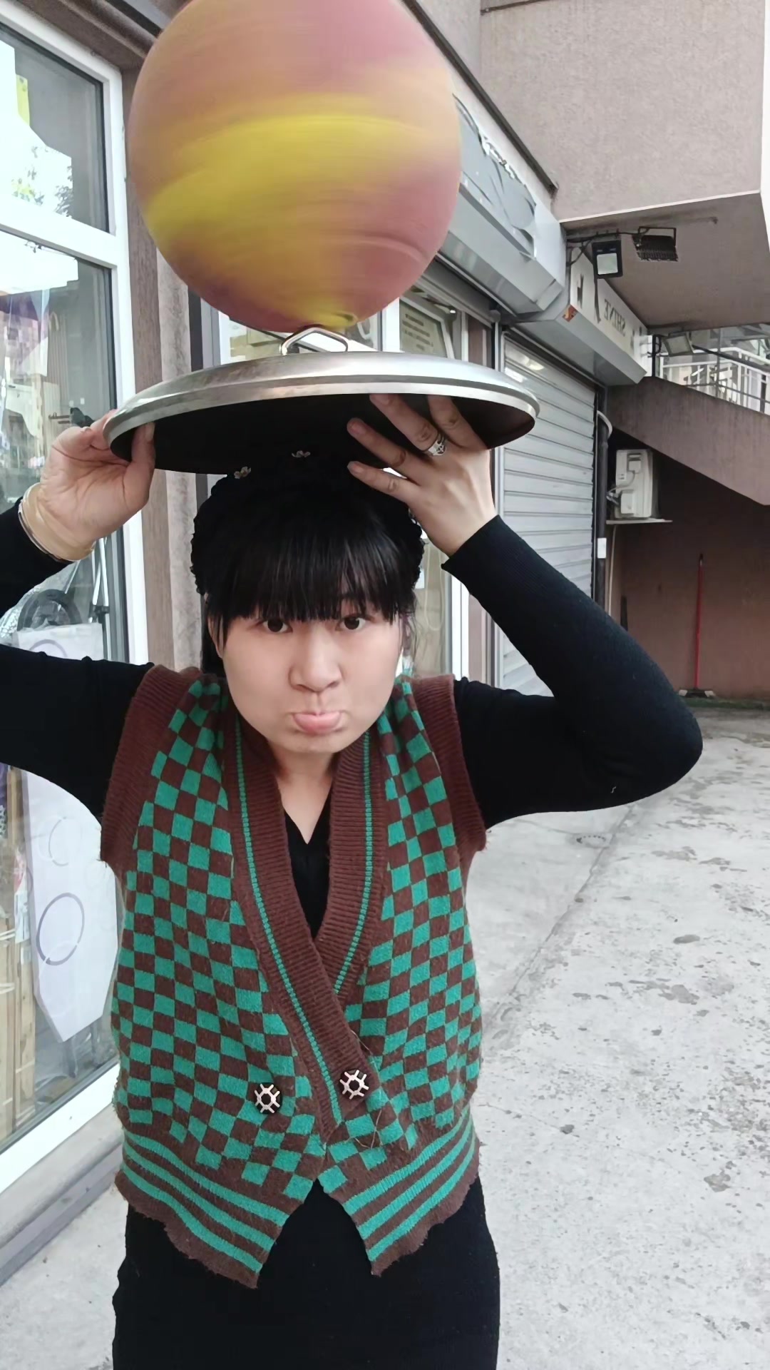 @vi