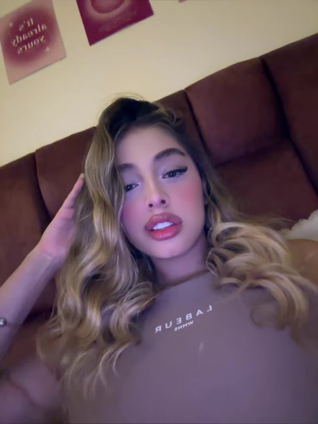 @valeria_om