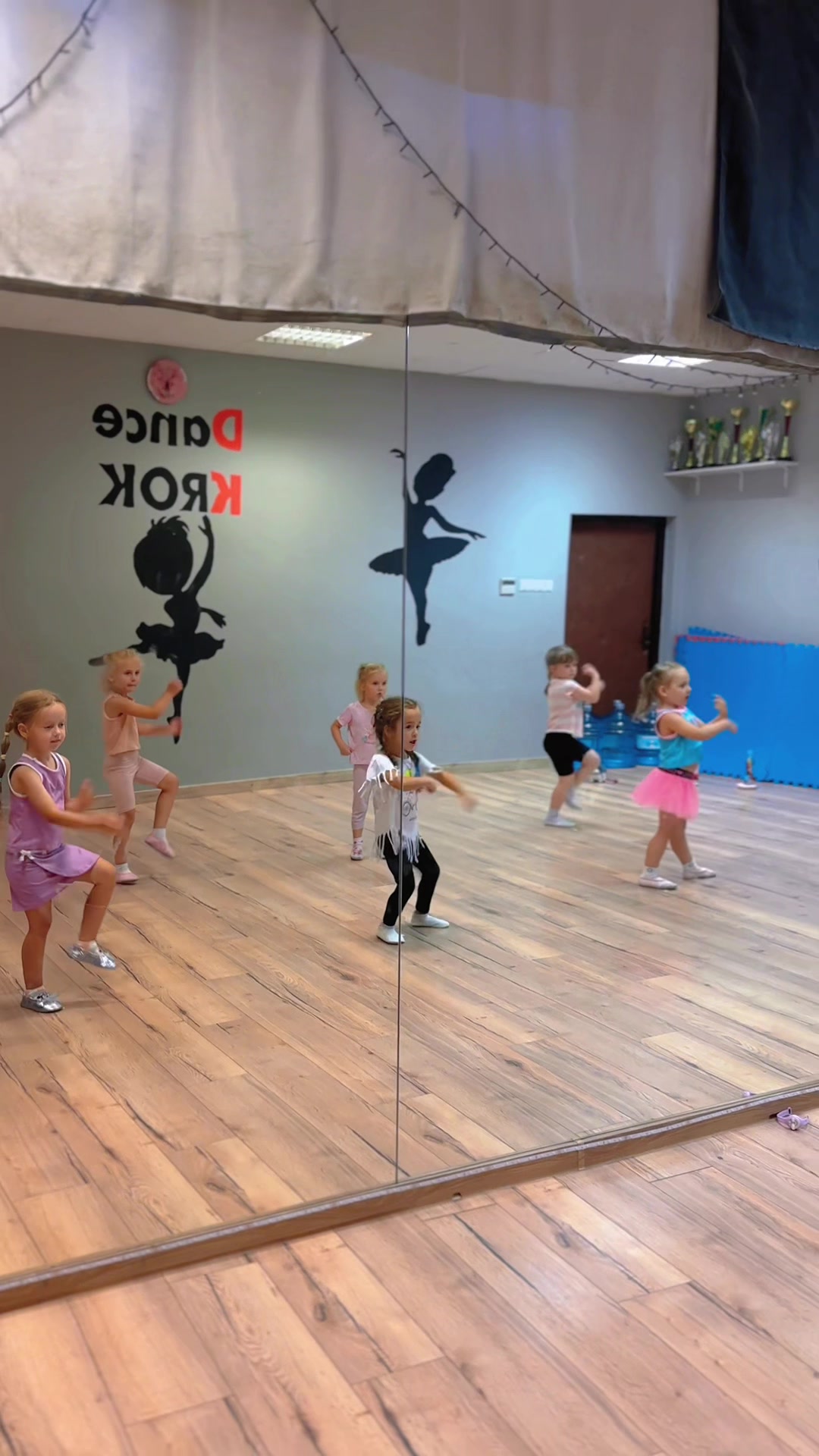@DANCE KROK 🩰