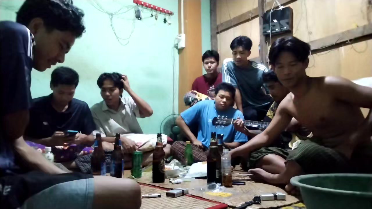 @MaMa's boi lay nick
