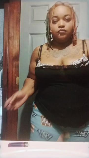 @Queenstrawberry27