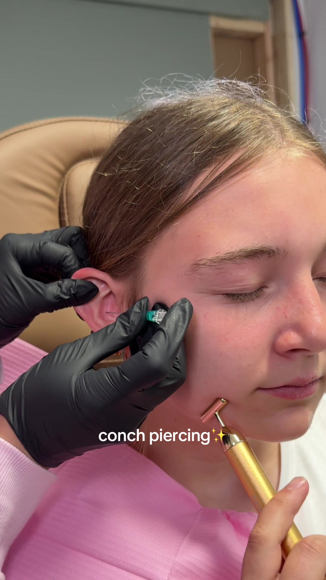 @Bella| Fine Lines & Piercings