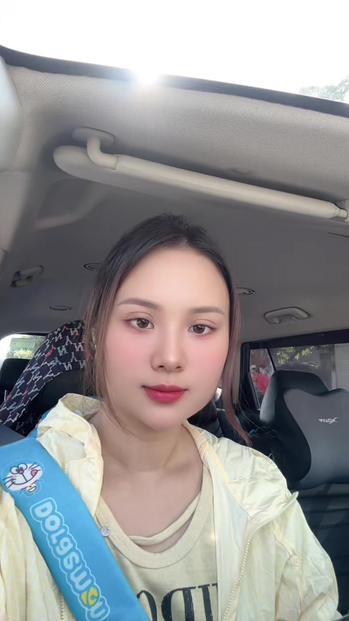 @Mèo Nhỏ Nè 🍀