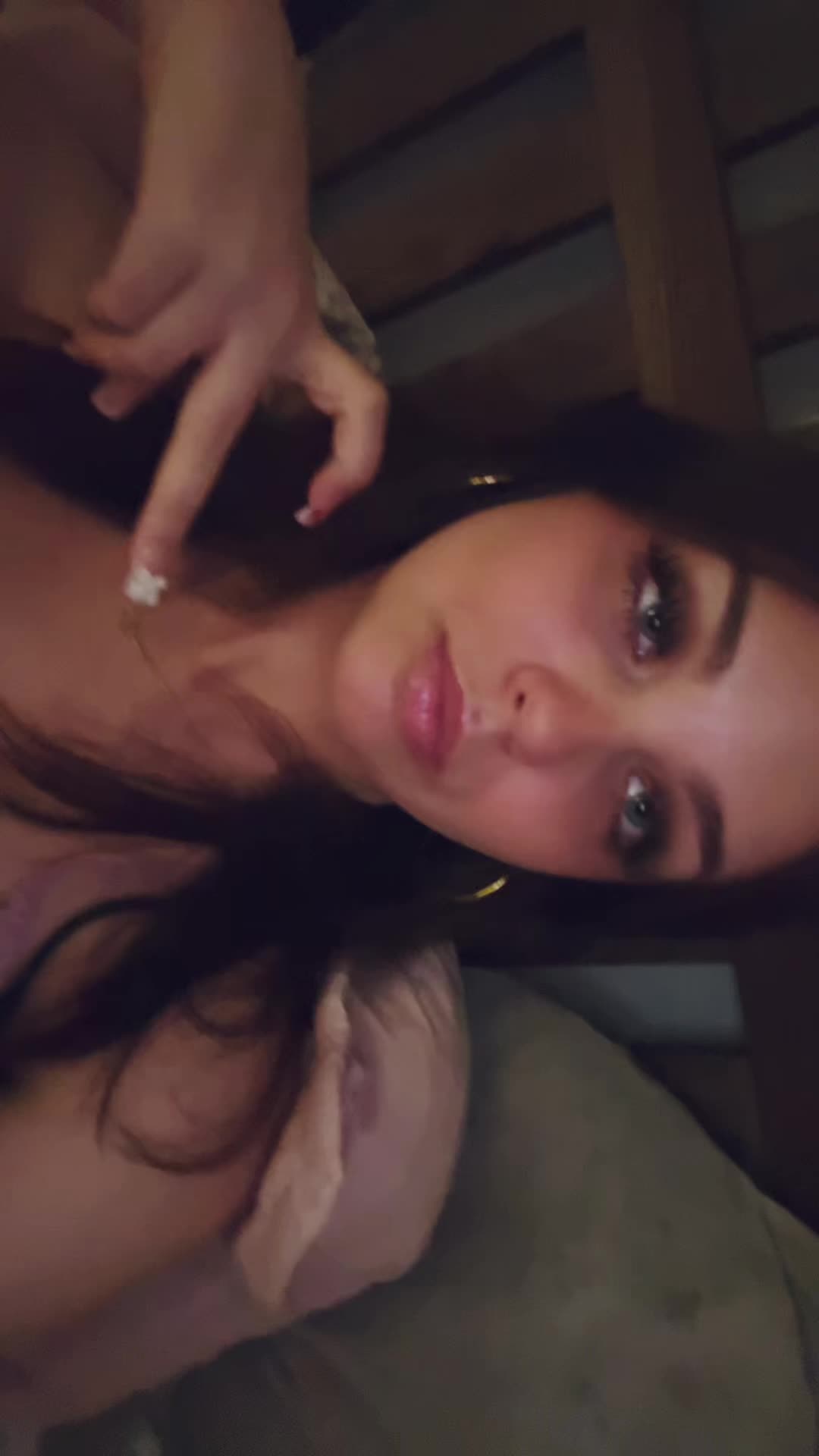 @_jellybexn_