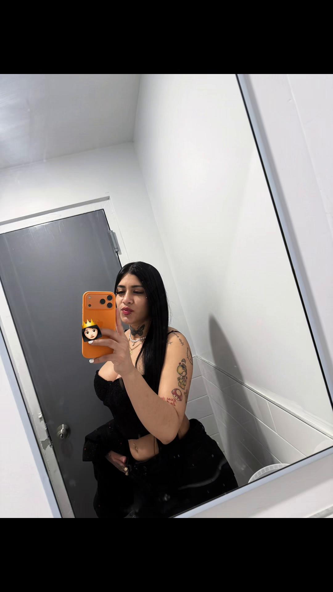 @Isabella👸🏻🖤🧿