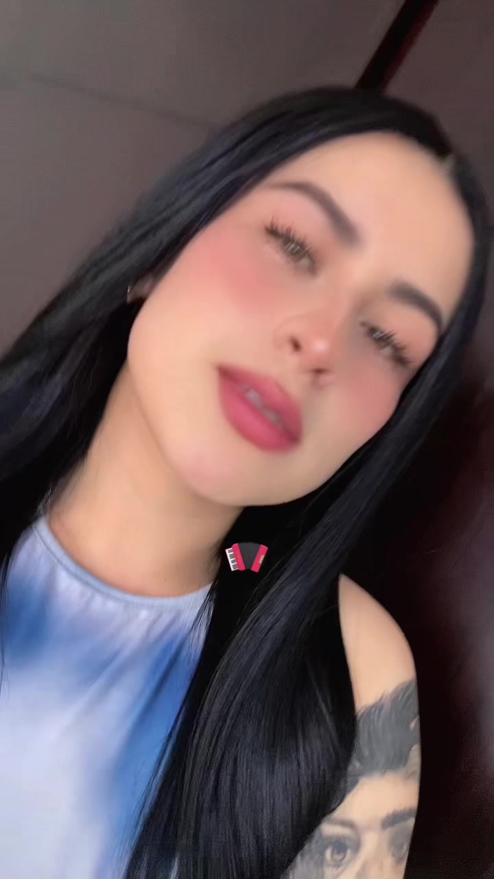 @Aleja🦦 Te Sigue