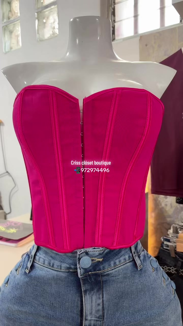 @criss closet-boutique