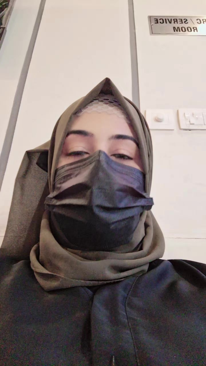 @Marŕÿ_QUêên🦋