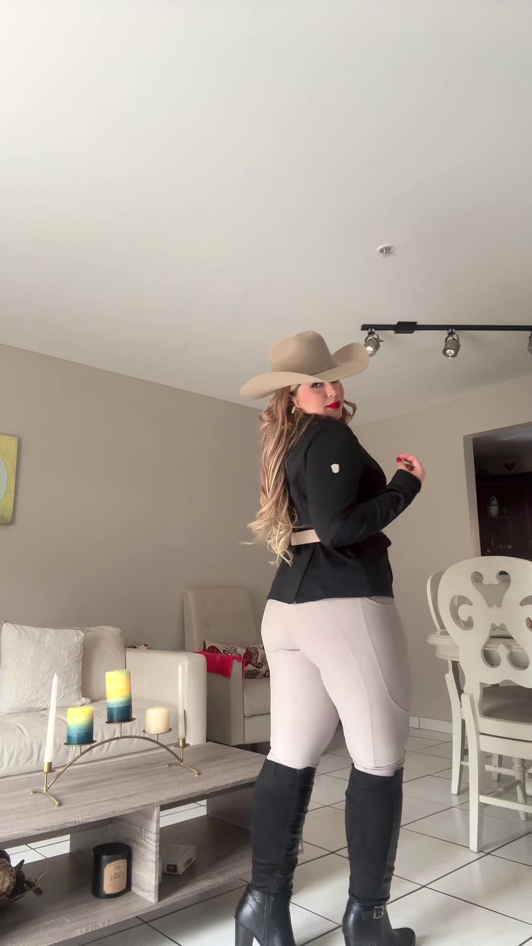 @ReyesMendoza