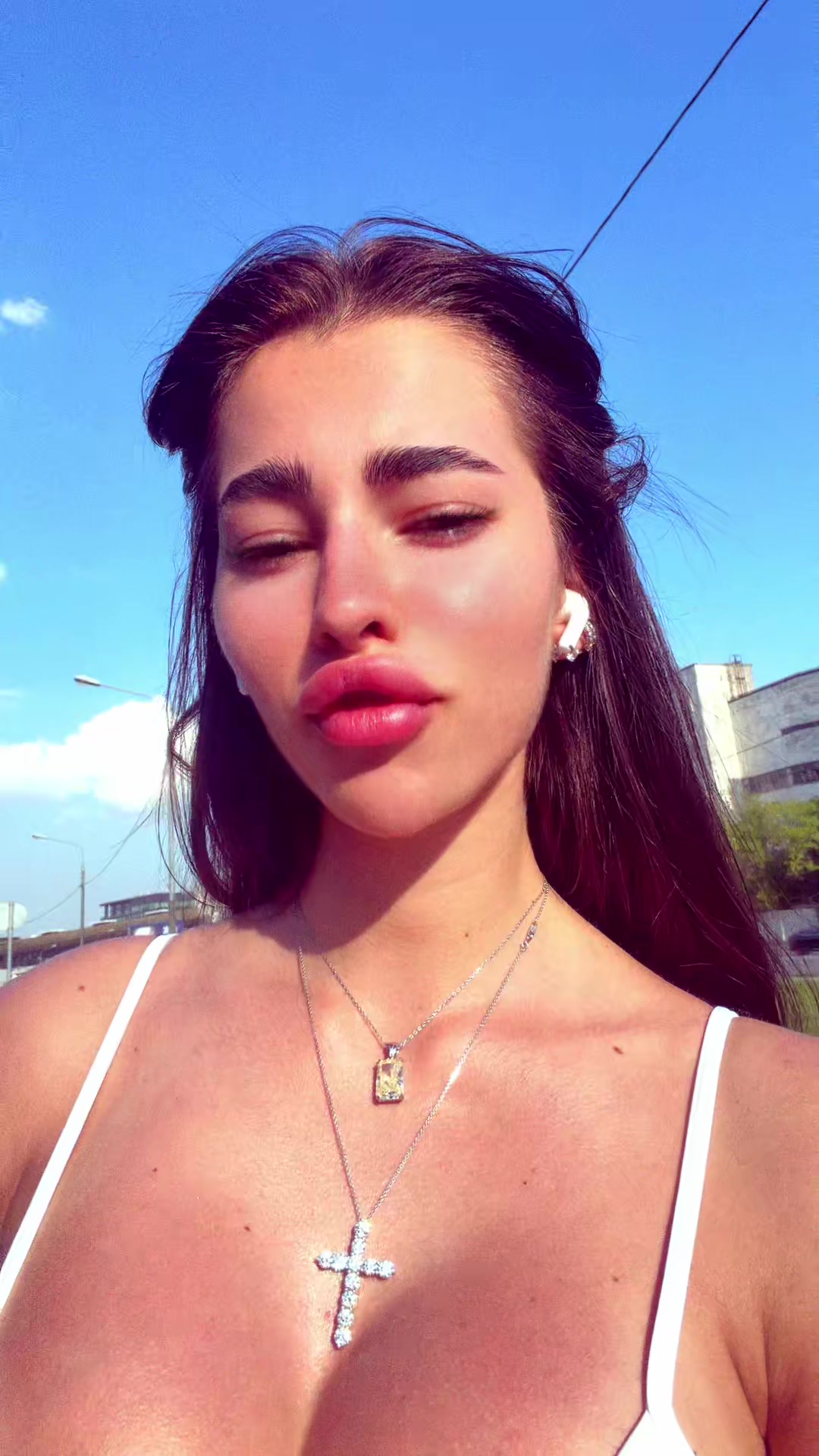 @Katee_v_