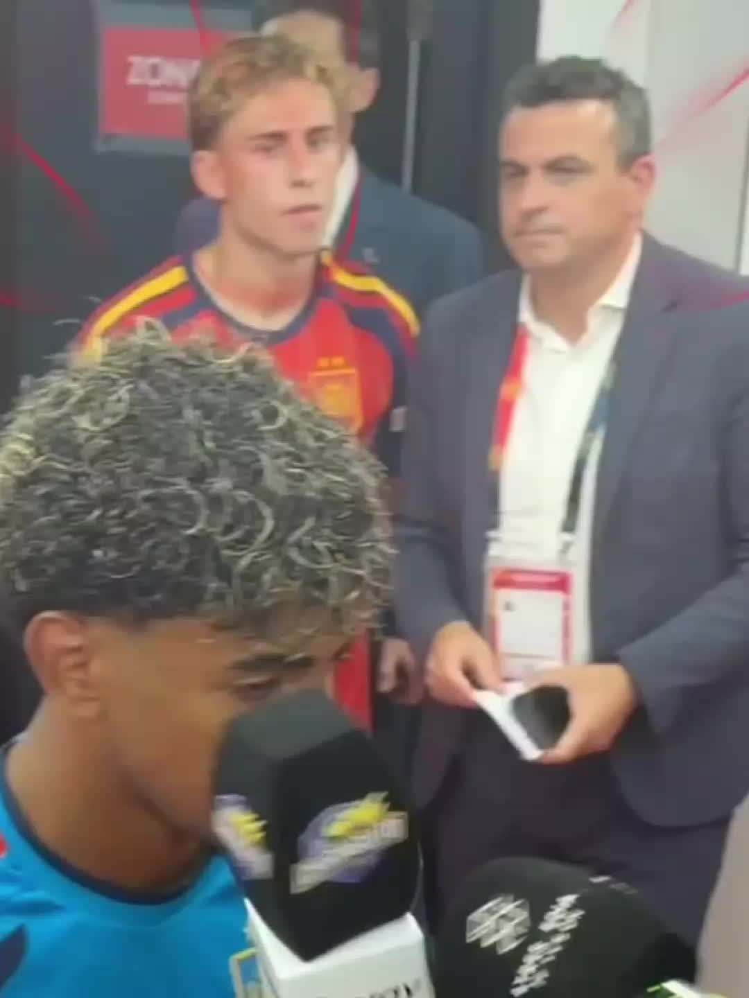 @RODRI_&sup1;⁶🦅