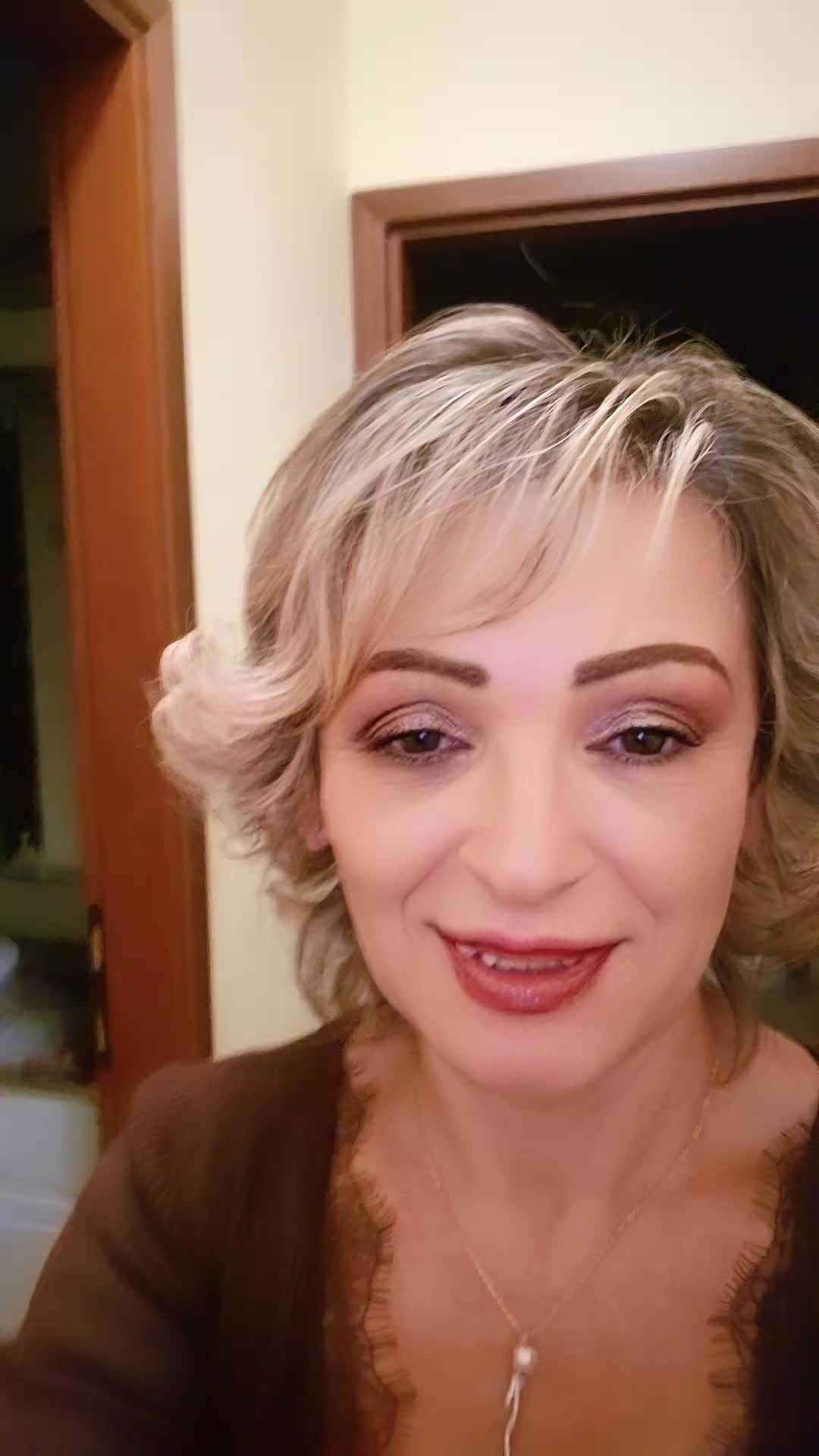 @GIULLIA FATA DE LA IA IASI