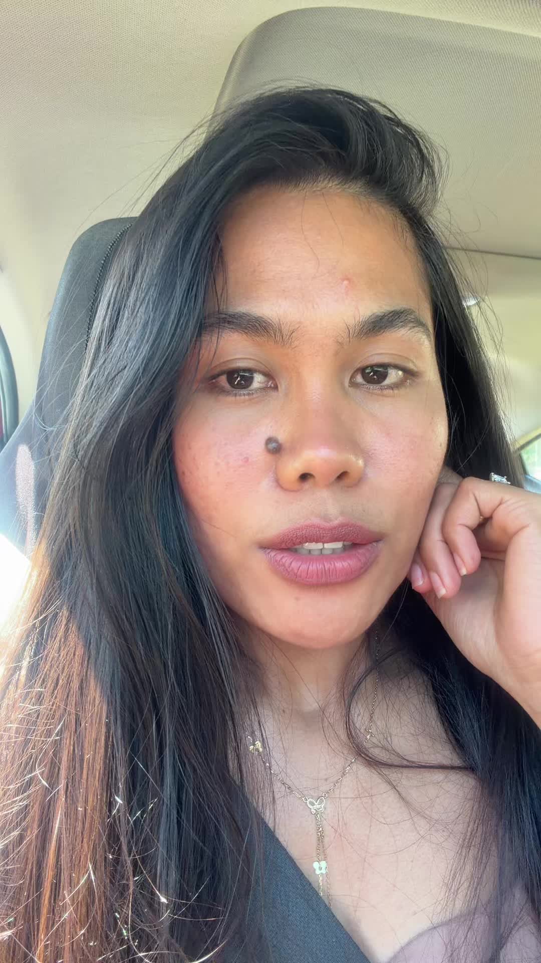 @therealviann