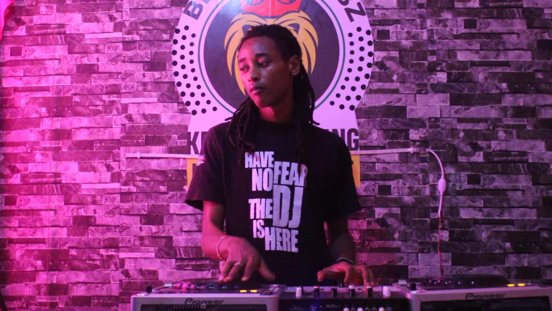 @Dj Tashan