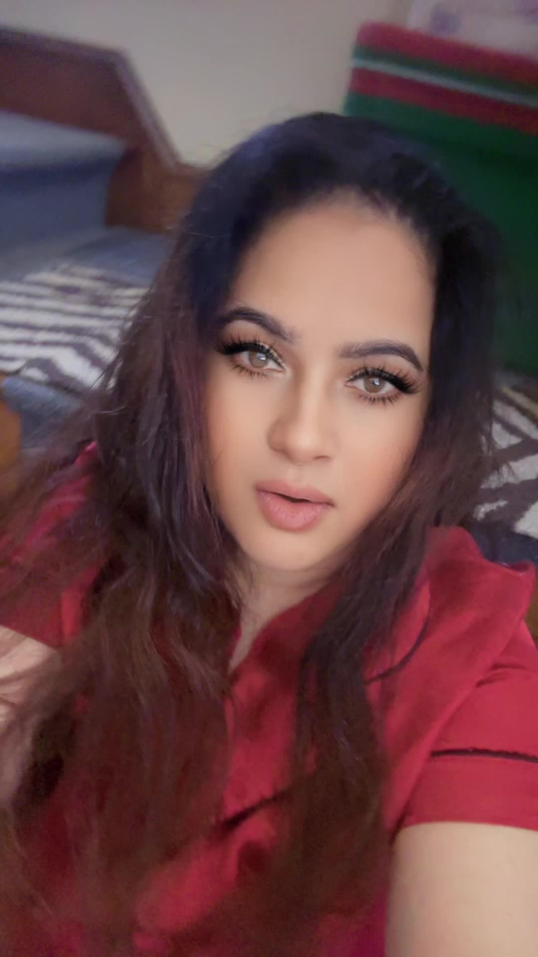 @PRIYA 3😘