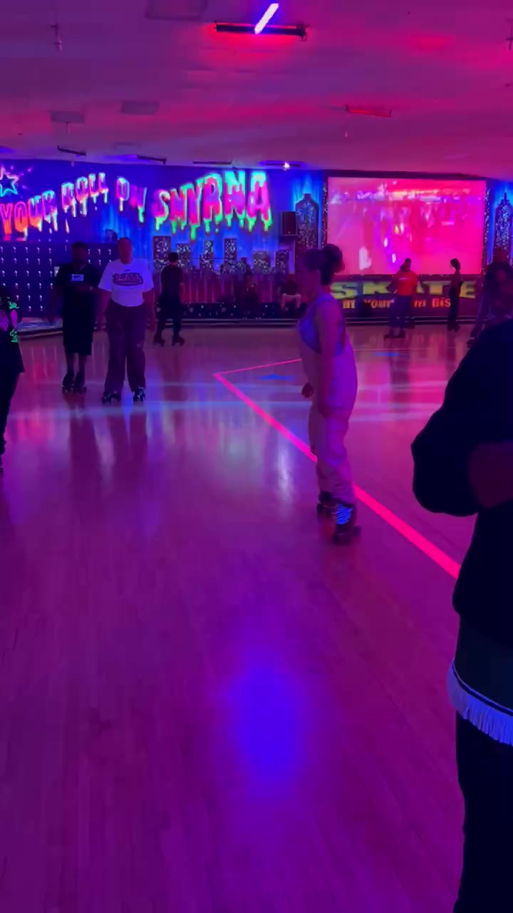 @melanieatlskates