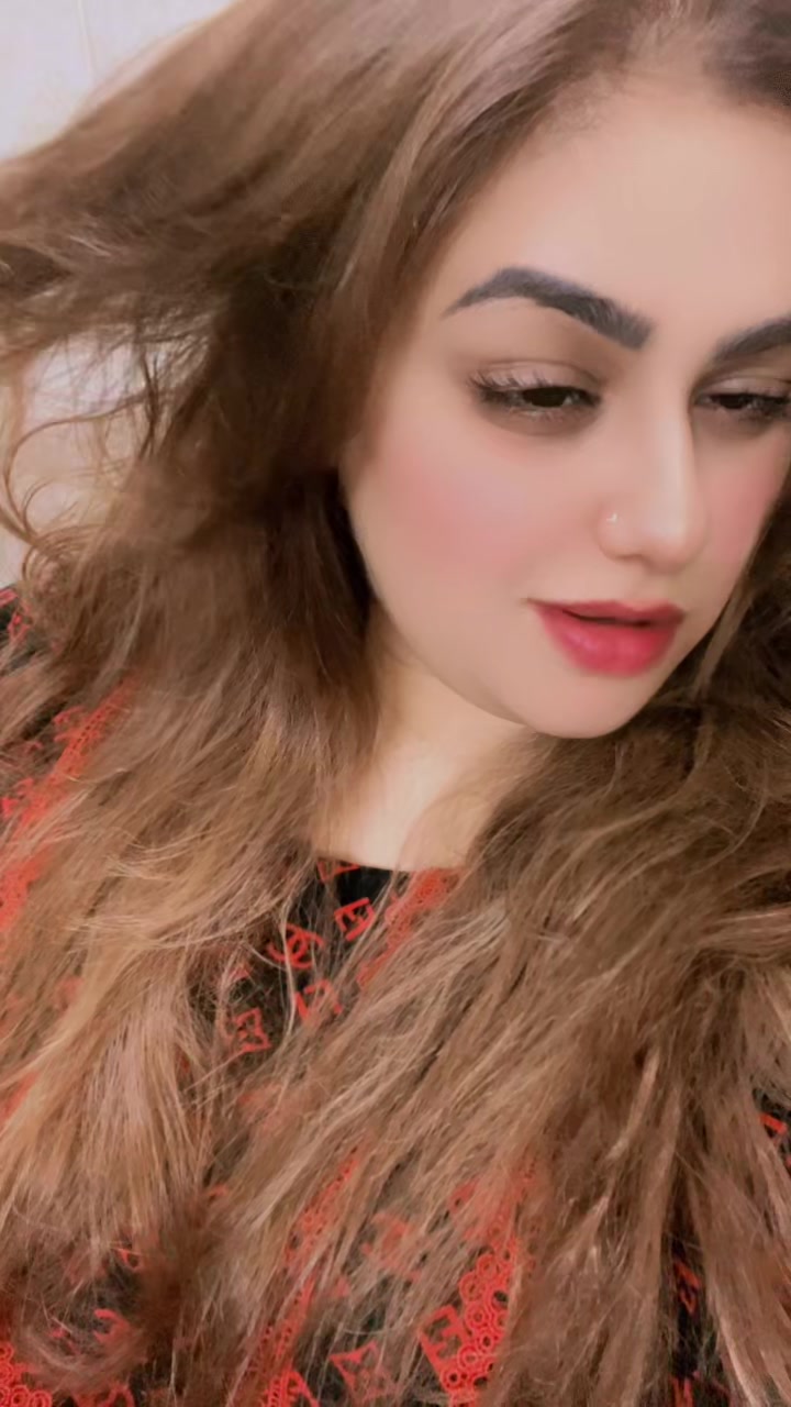 @iqra_khan