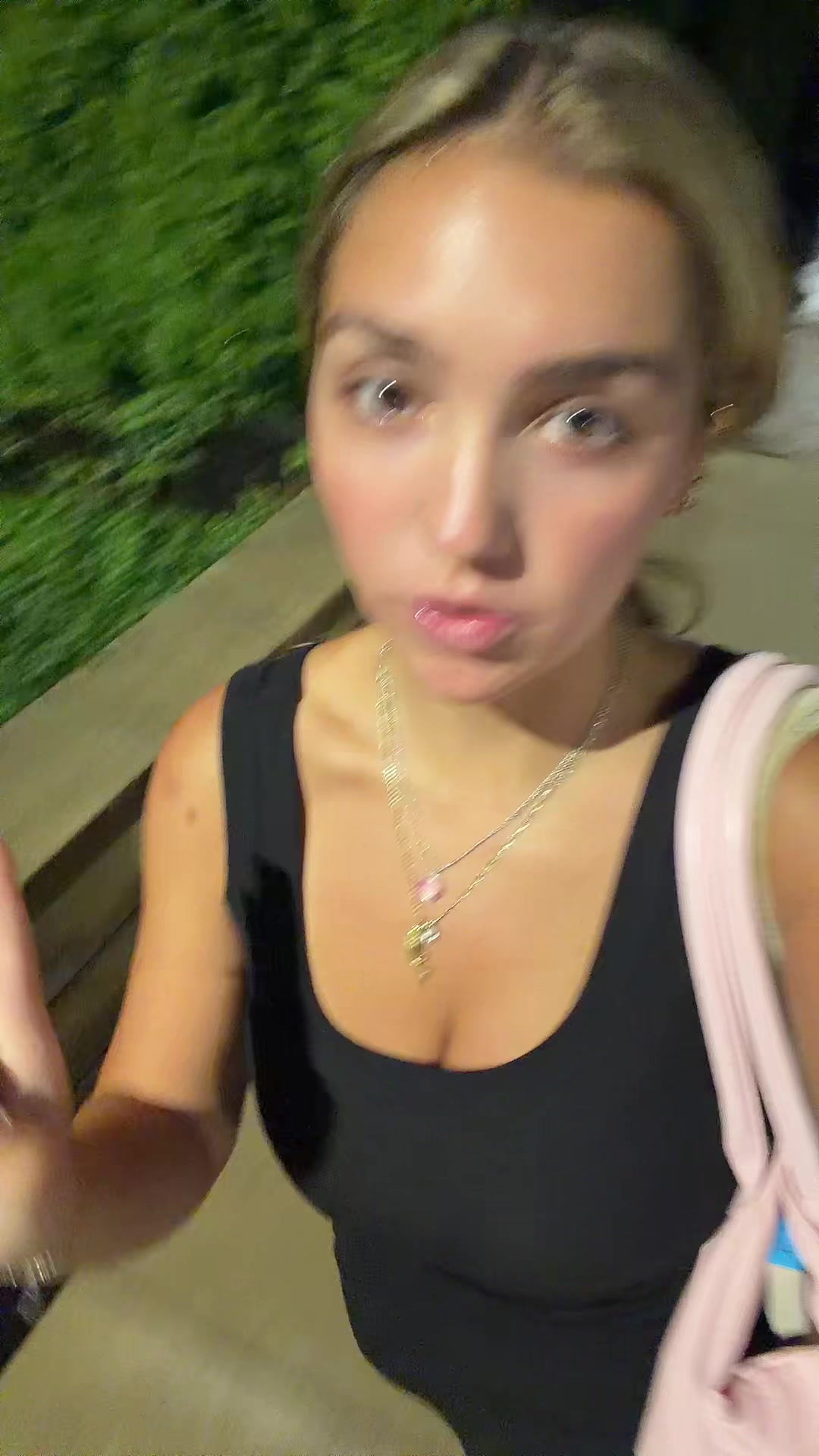 @anna