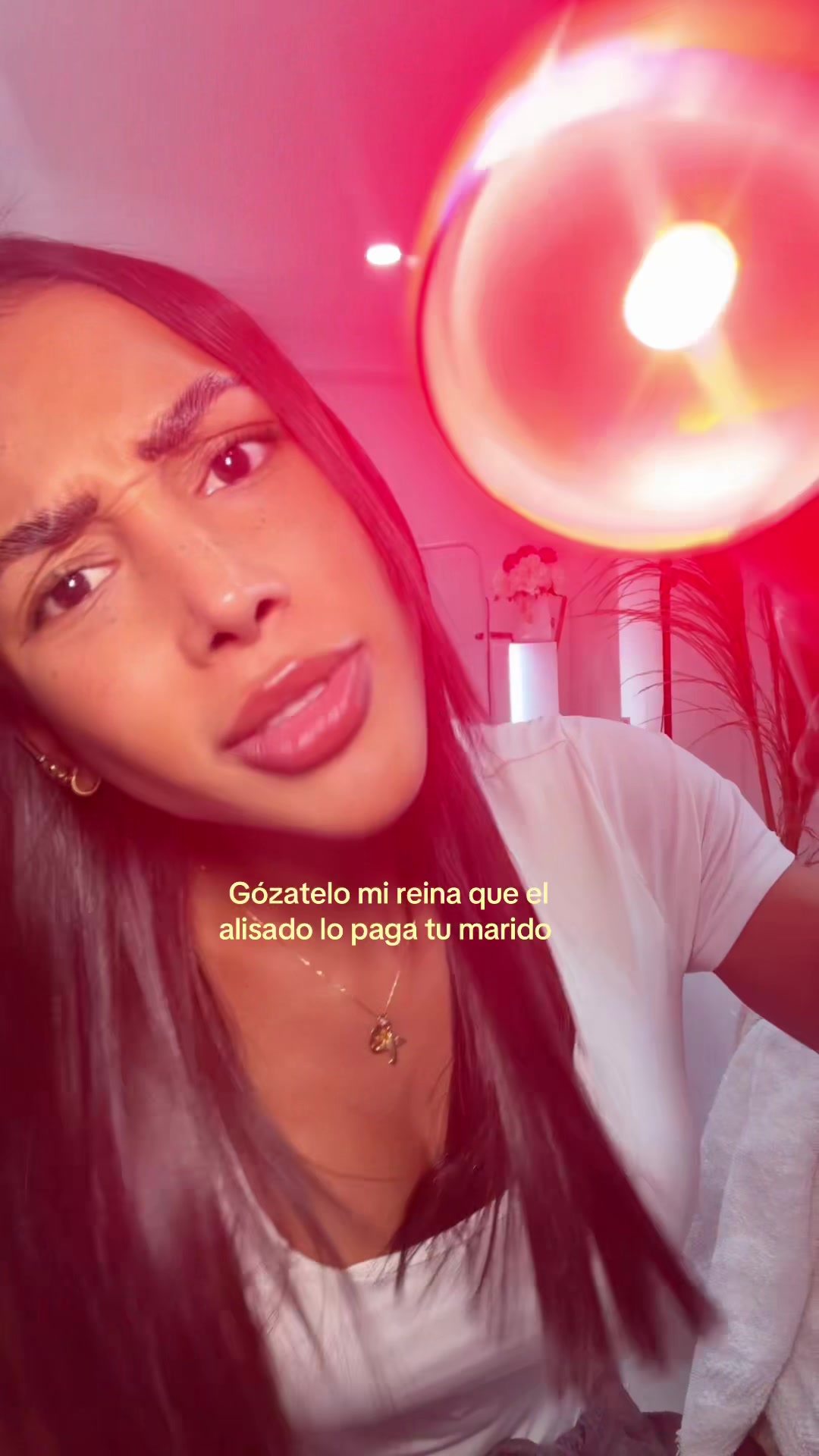 @𝐒𝐨𝐲 𝐄𝐦𝐞𝐥𝐲(𝐜𝐨𝐧 𝐞!)✨