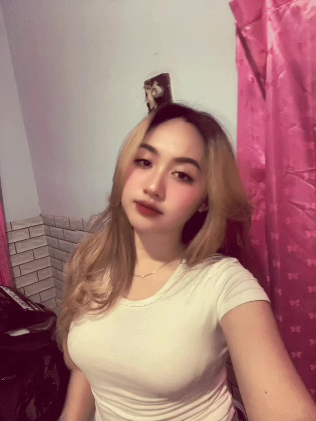 @:emelynandh